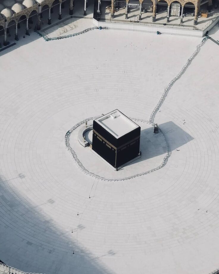 Mecca empty